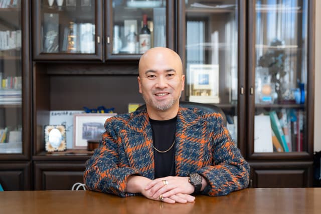 小さな業界に大きな変革を。時計・ジュエリーの大衆化に挑む三代目の使命